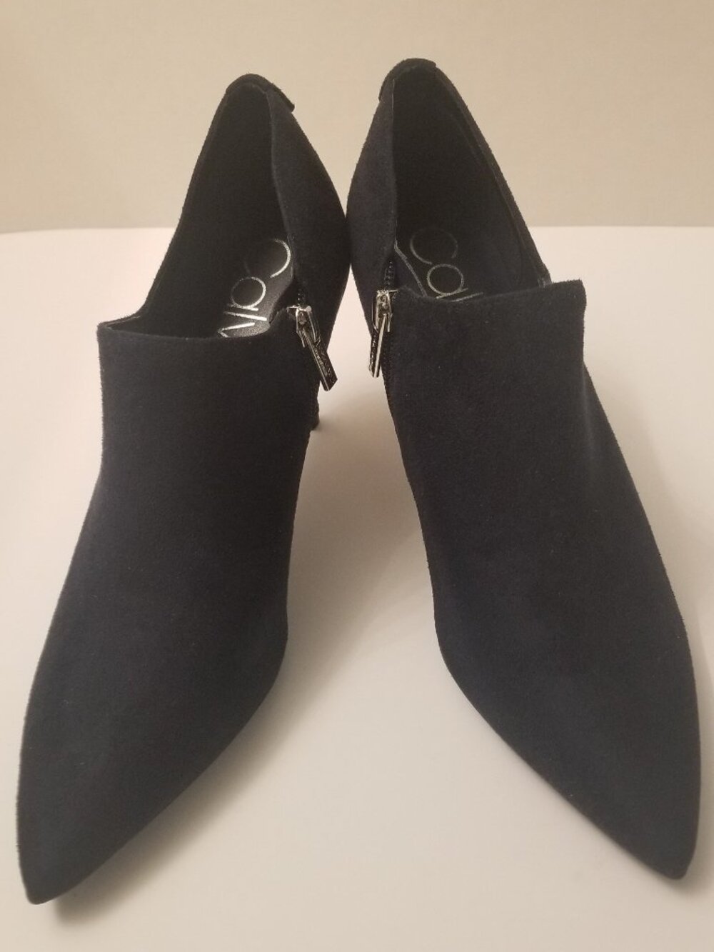 Calvin Klein Navy Blue Suede Ankle Boots  size 8.5